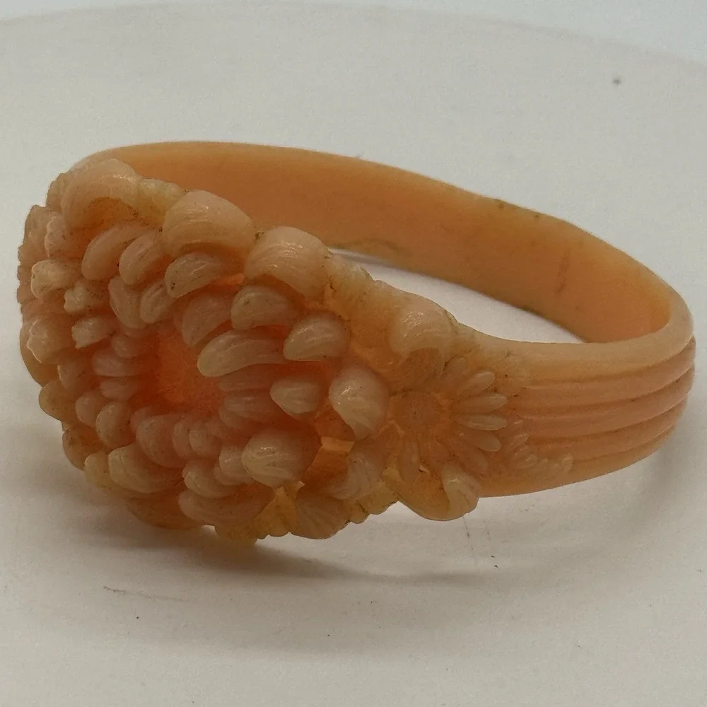 Vtg Japan Bangle Bracelet Celluloid Chrysanthemum Pale Pink Salmon Color 7.5